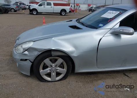 2007 Mercedes-Benz Slk 280 z USA, uszkodzony, nr VIN WDBWK54F47F157522